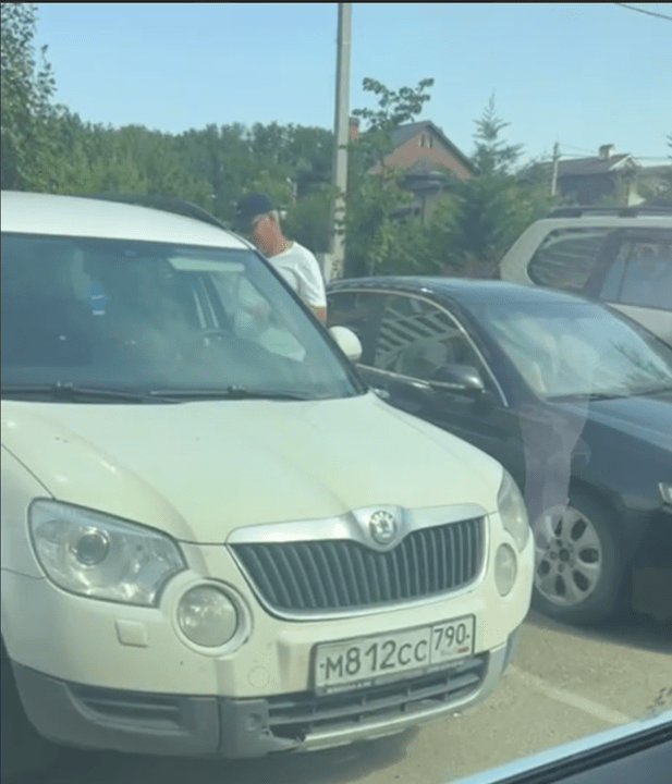 Автомобилът с номер М812СС 790RUS Skoda Yeti е регистриран